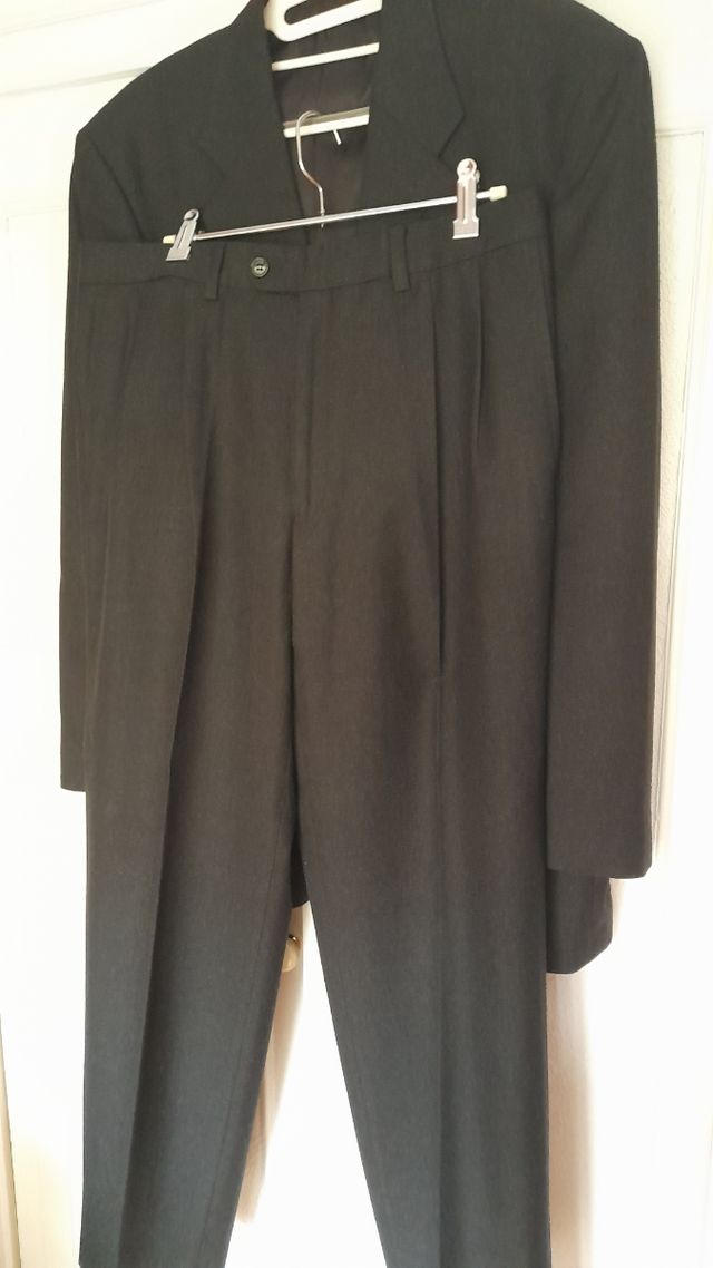 Traje gris marengo caballero puesto 1 ve