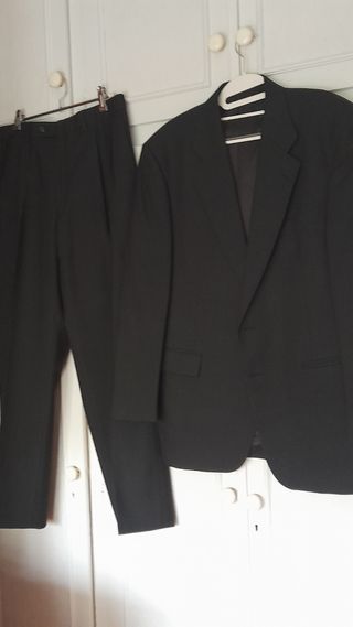 Traje gris marengo caballero puesto 1 ve