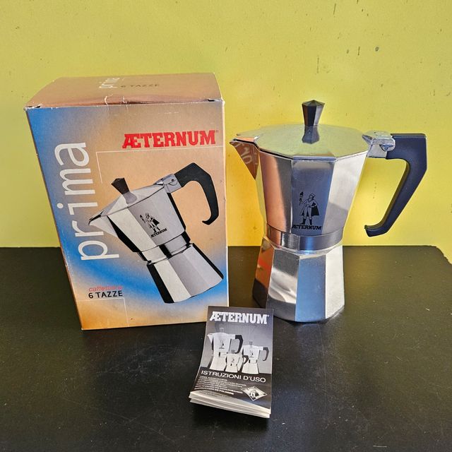 Moca caffè, caffettiera