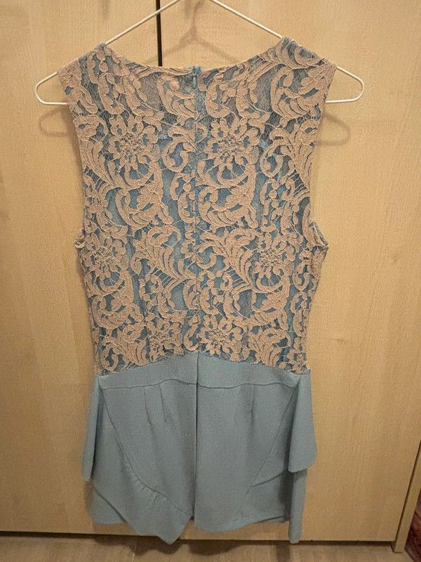 Vestido para boda beige y celeste