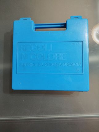 Regoli in colore