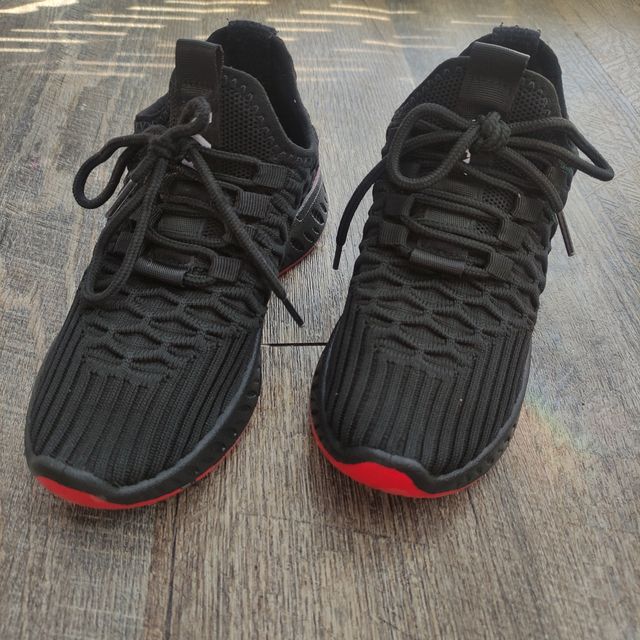 Deportivas niño talla 31