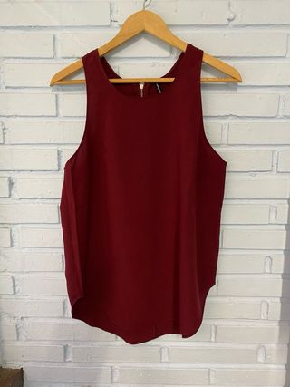 Blusa granate sin mangas