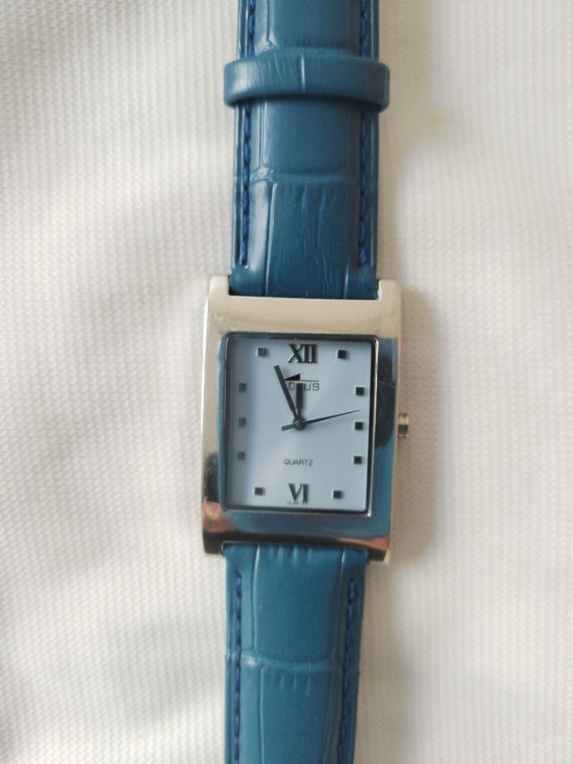 Reloj Lotus