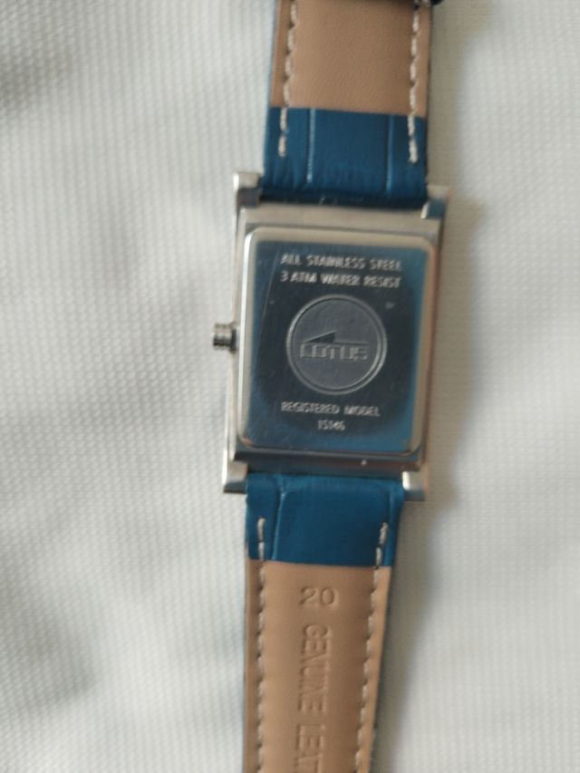 Reloj Lotus
