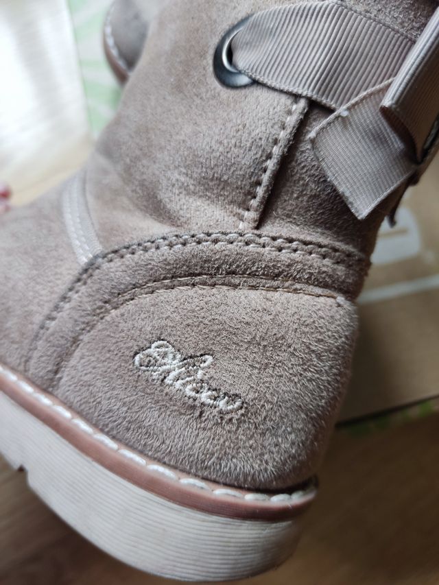Botas niña marca Chicco. Talla 30