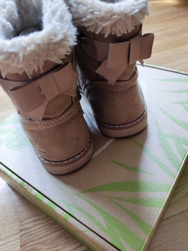 Botas niña marca Chicco. Talla 30