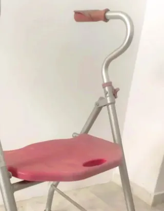 Andador Plegable con Asiento - Movilidad y Confort