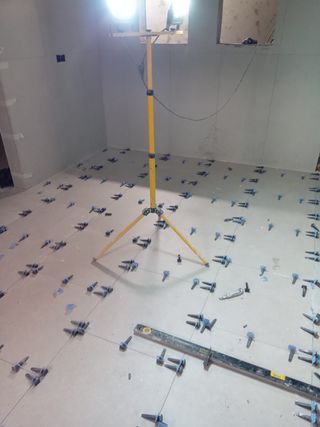 Pintamos su piso barato manitas todo tra