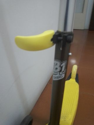 Patinete infantil B1 Oxelo amarillo 3 ruedas