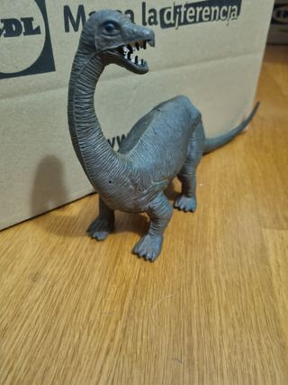 Dificil dinosaurio bootleg