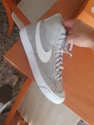 Nike blazer mid