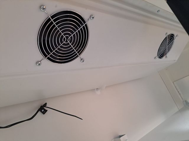 MURALES EXPOSTORES ACRISTALADOS A MEDIDA