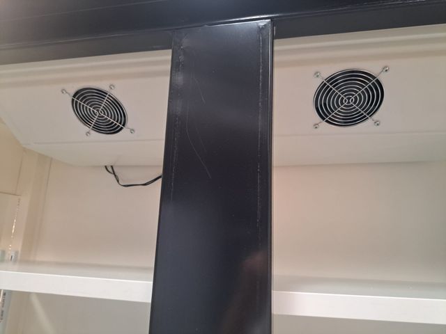 MURALES EXPOSTORES ACRISTALADOS A MEDIDA