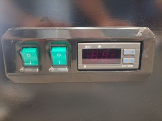 MURALES EXPOSTORES ACRISTALADOS A MEDIDA