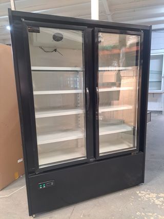 MURALES EXPOSTORES ACRISTALADOS A MEDIDA