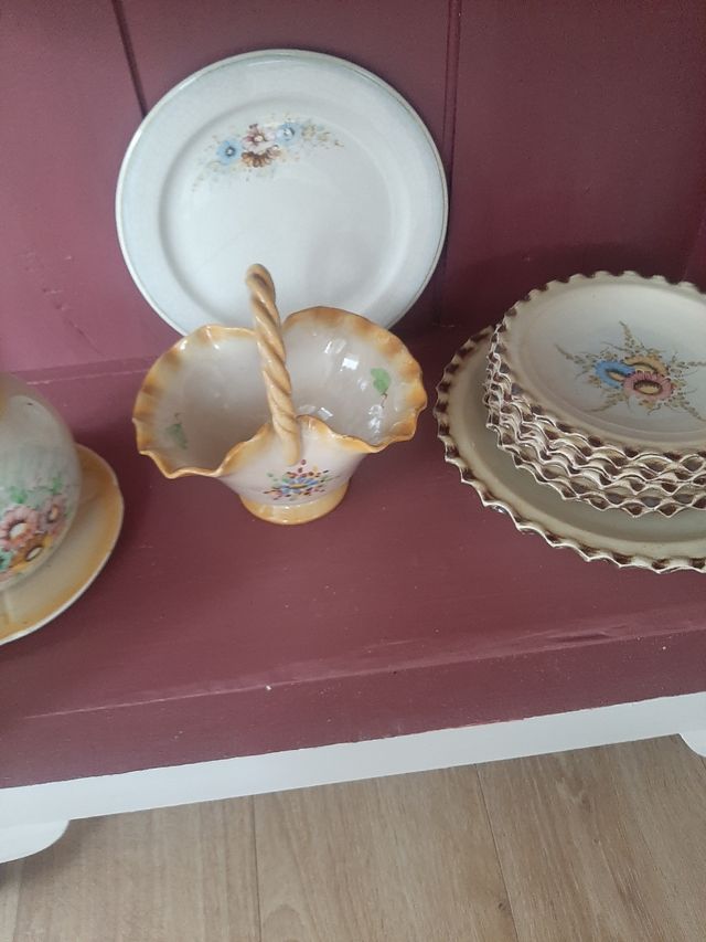 Loza antigua con firma