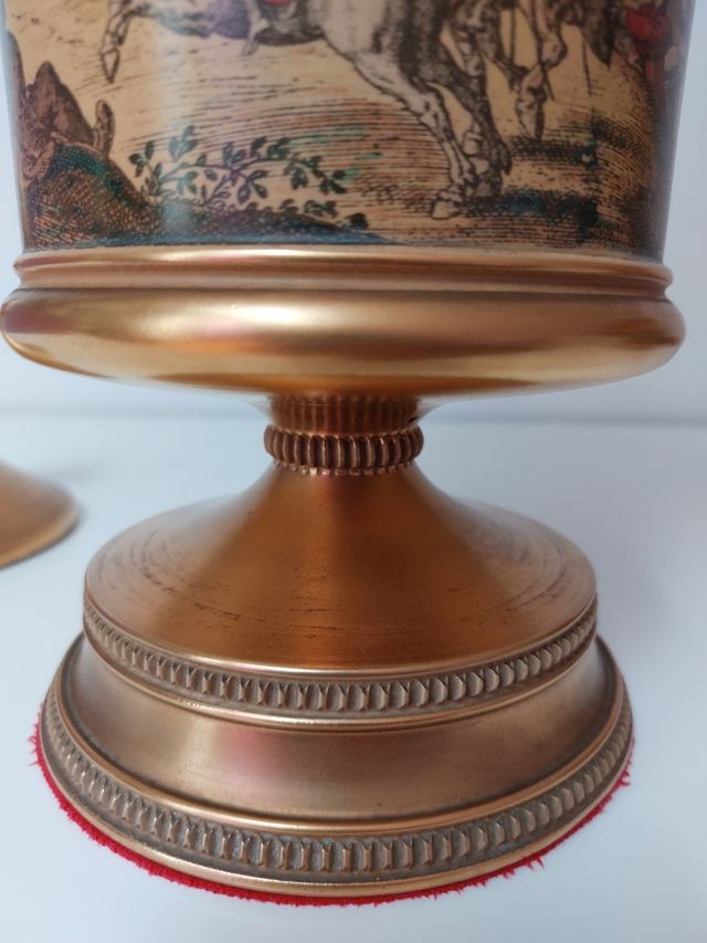 VASO E BISCOTTIERA CERAMICA VITTORIANA