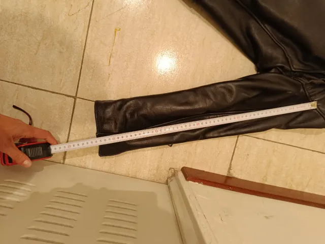 Cazadora de cuero bovino auténtico