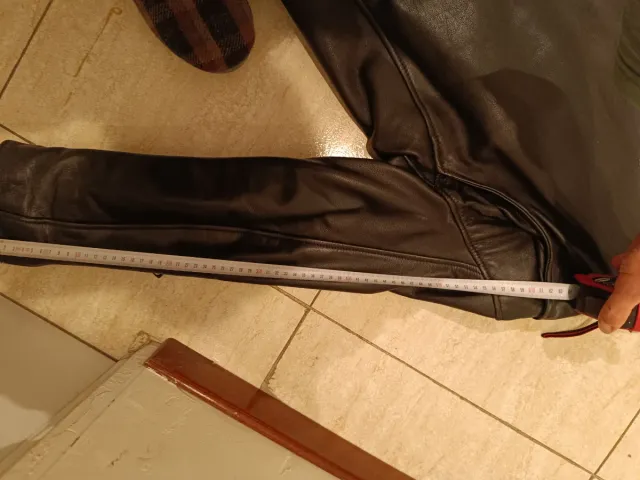 Cazadora de cuero bovino auténtico