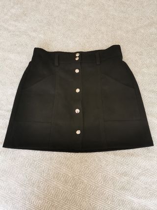 Falda corta Bershka color negro