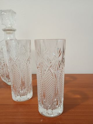 Set 6 bicchieri alti e bottiglia