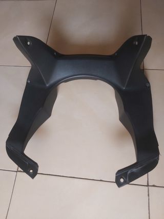 Plástico guantera gs 500f 2007