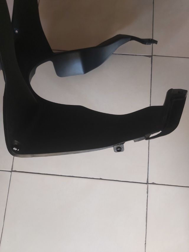 Plástico guantera gs 500f 2007