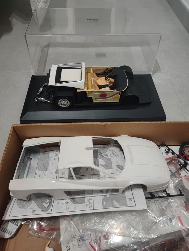 Maqueta Ferrari testarrosa 1/12