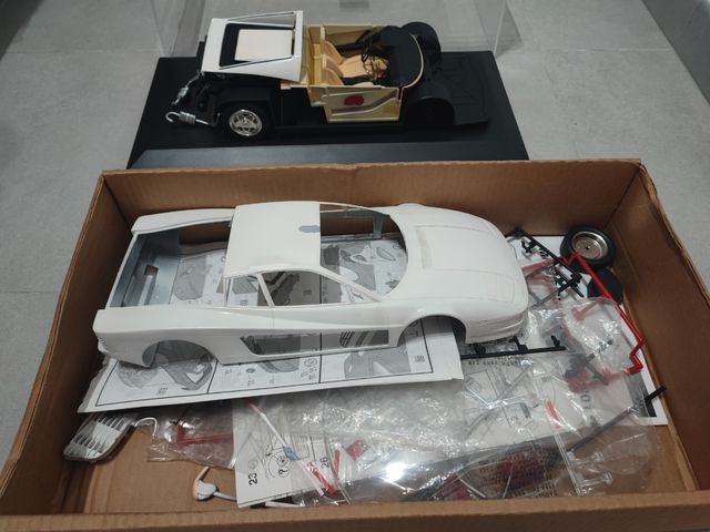 Maqueta Ferrari testarrosa 1/12