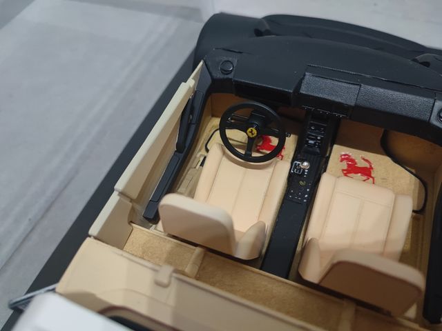 Maqueta Ferrari testarrosa 1/12