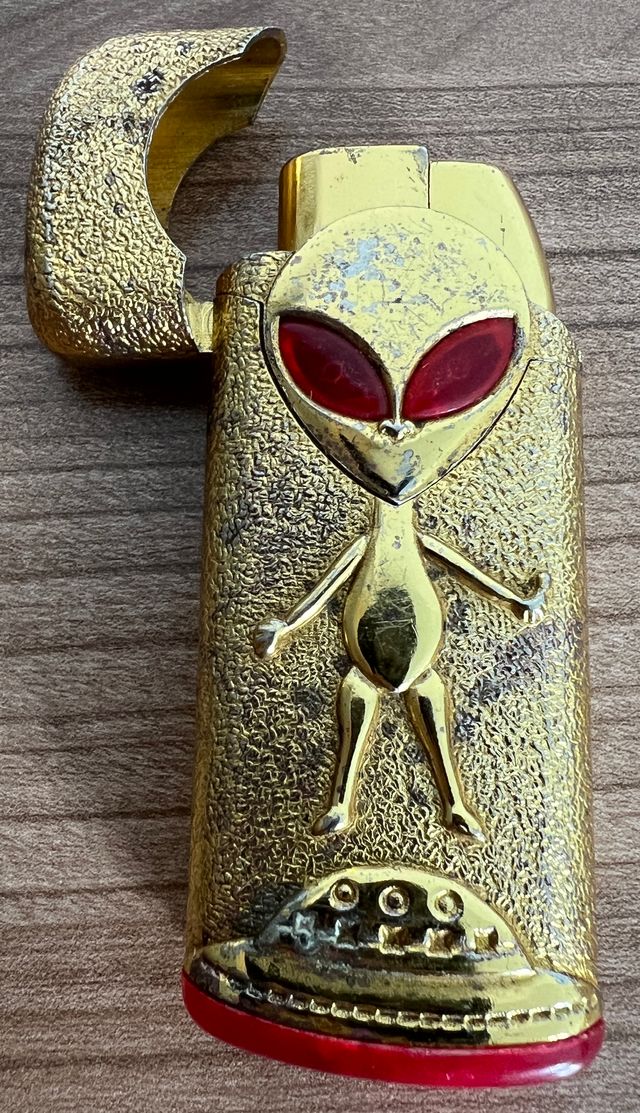 Mechero Alien Con Luz,Musica