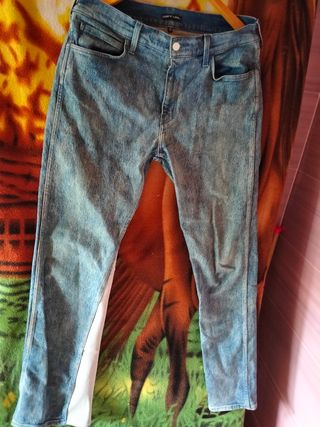 Pantalon levis 
