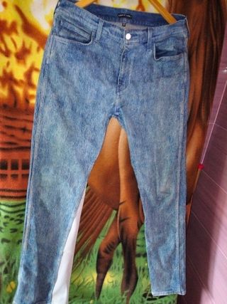 Pantalon levis 