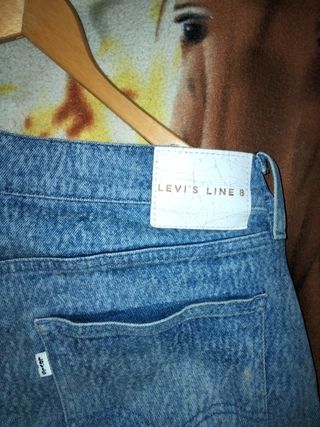 Pantalon levis 