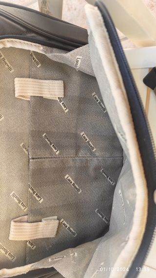 Bolso de piel, viaje, negocios..
Gran capacidad.