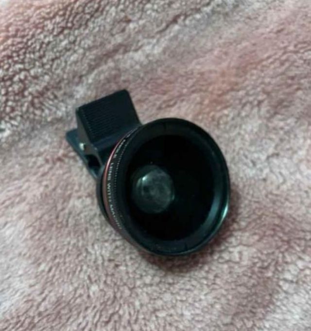 Obiettivo grandangolare per dispositivi mobili