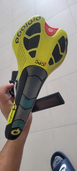 Sillin y tija de carbono con luZ