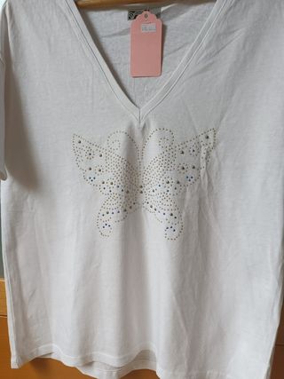 Camiseta mariposa TALLA L. CON ETIQUETA 