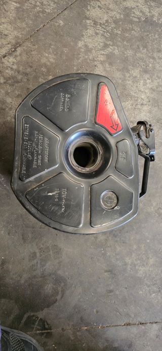 Bidón de gasolina bmw e30 