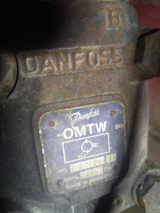 Motor hidráulico tracción vendimiadora