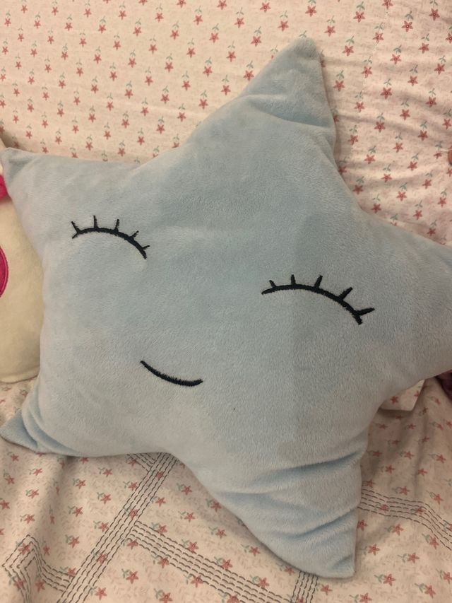 Cojin nube y estrella