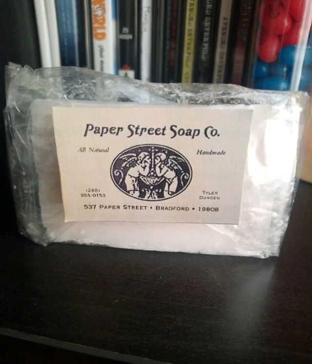 FIGURA JABON CLUB DE LA LUCHA