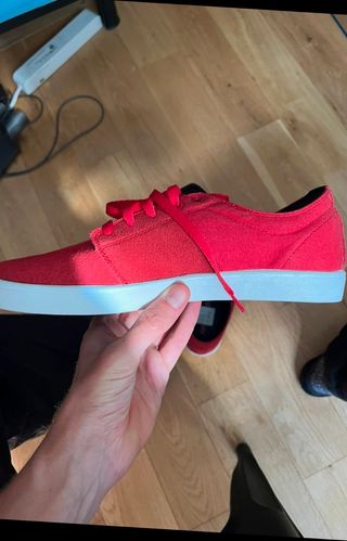 Supra rojas. Talla 45