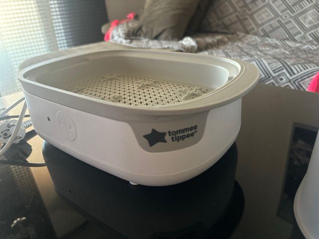 Esterilizador Tommee Tippee