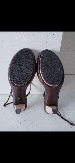 Sandalias ARMAND BASI de piel