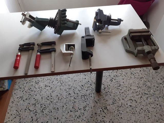 Abrazaderas de banco