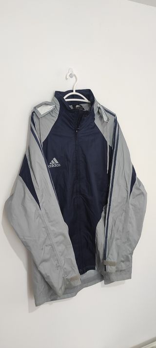 Chubasquero retro Adidas oversize 2000' y2k