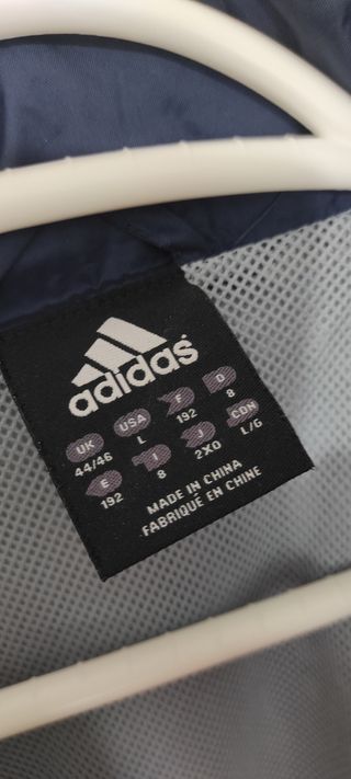 Chubasquero retro Adidas oversize 2000' y2k