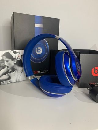 Beats studio azul con cable